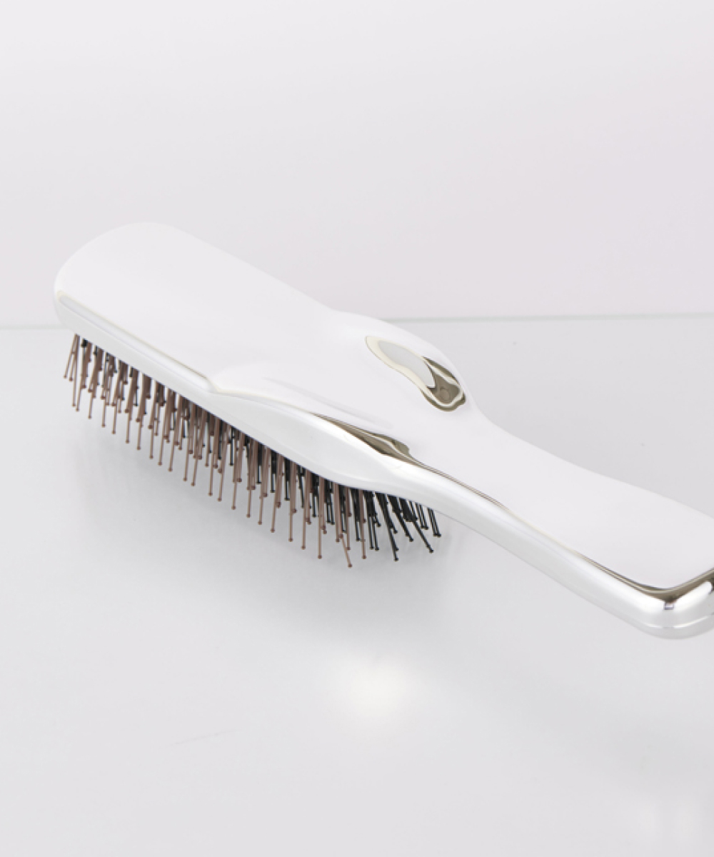 S-HEART-S Scalp Brush Long Silver - Розчіска для ослабленого і тонкого волосся